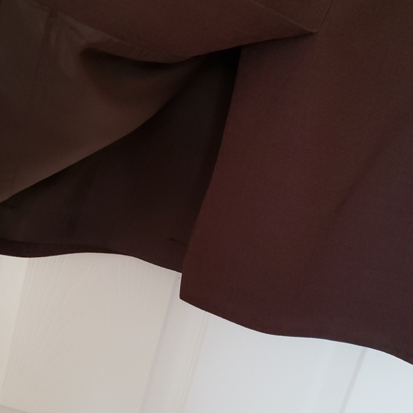 Le Suit Gold & Brown Suit - Picture 6 of 11